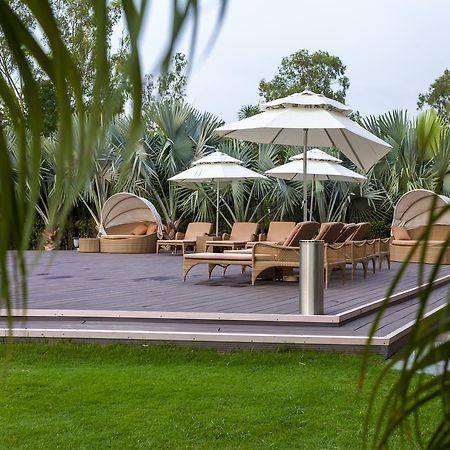 Hotel Atrio By Devam Gurgaon Esterno foto