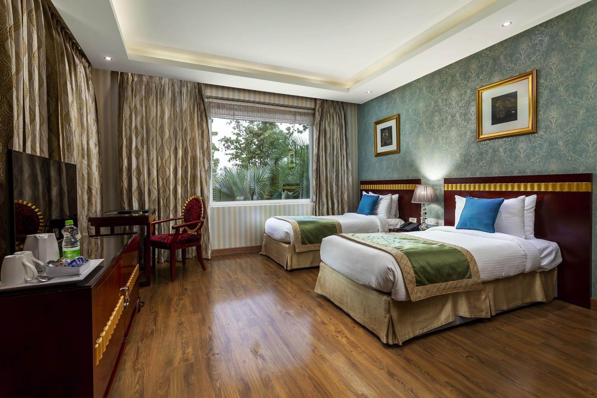 Hotel Atrio By Devam Gurgaon Esterno foto