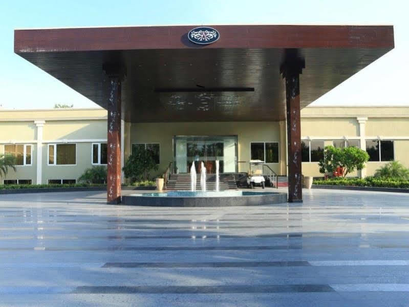 Hotel Atrio By Devam Gurgaon Esterno foto