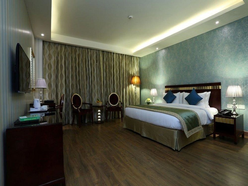 Hotel Atrio By Devam Gurgaon Esterno foto