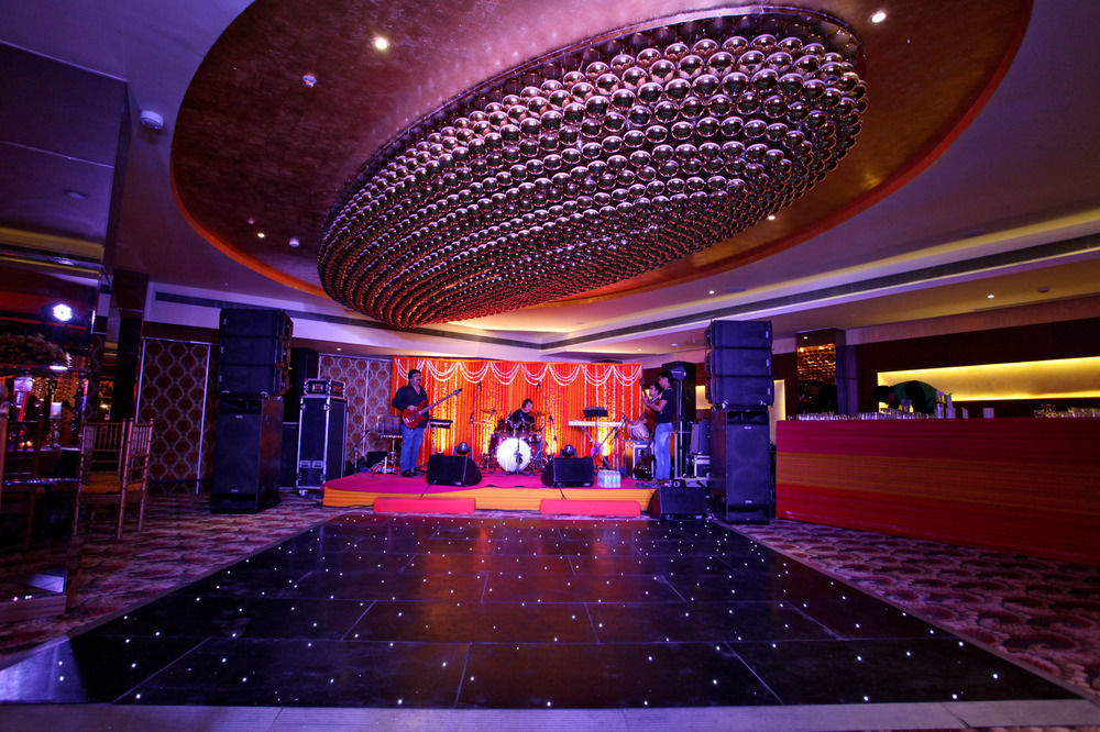 Hotel Atrio By Devam Gurgaon Esterno foto