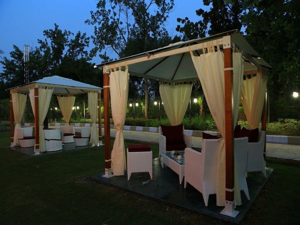 Hotel Atrio By Devam Gurgaon Esterno foto
