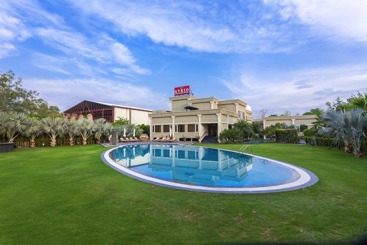 Hotel Atrio By Devam Gurgaon Esterno foto