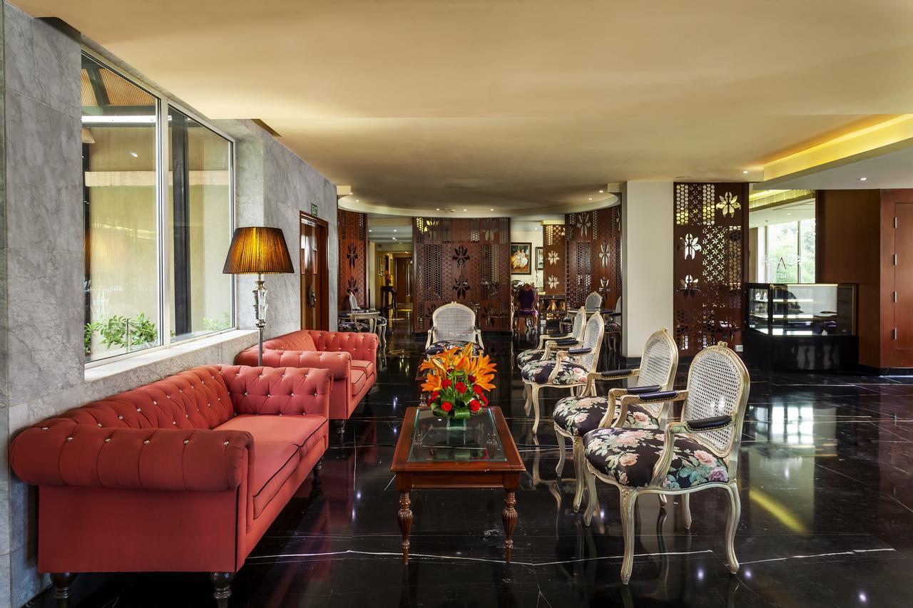 Hotel Atrio By Devam Gurgaon Esterno foto