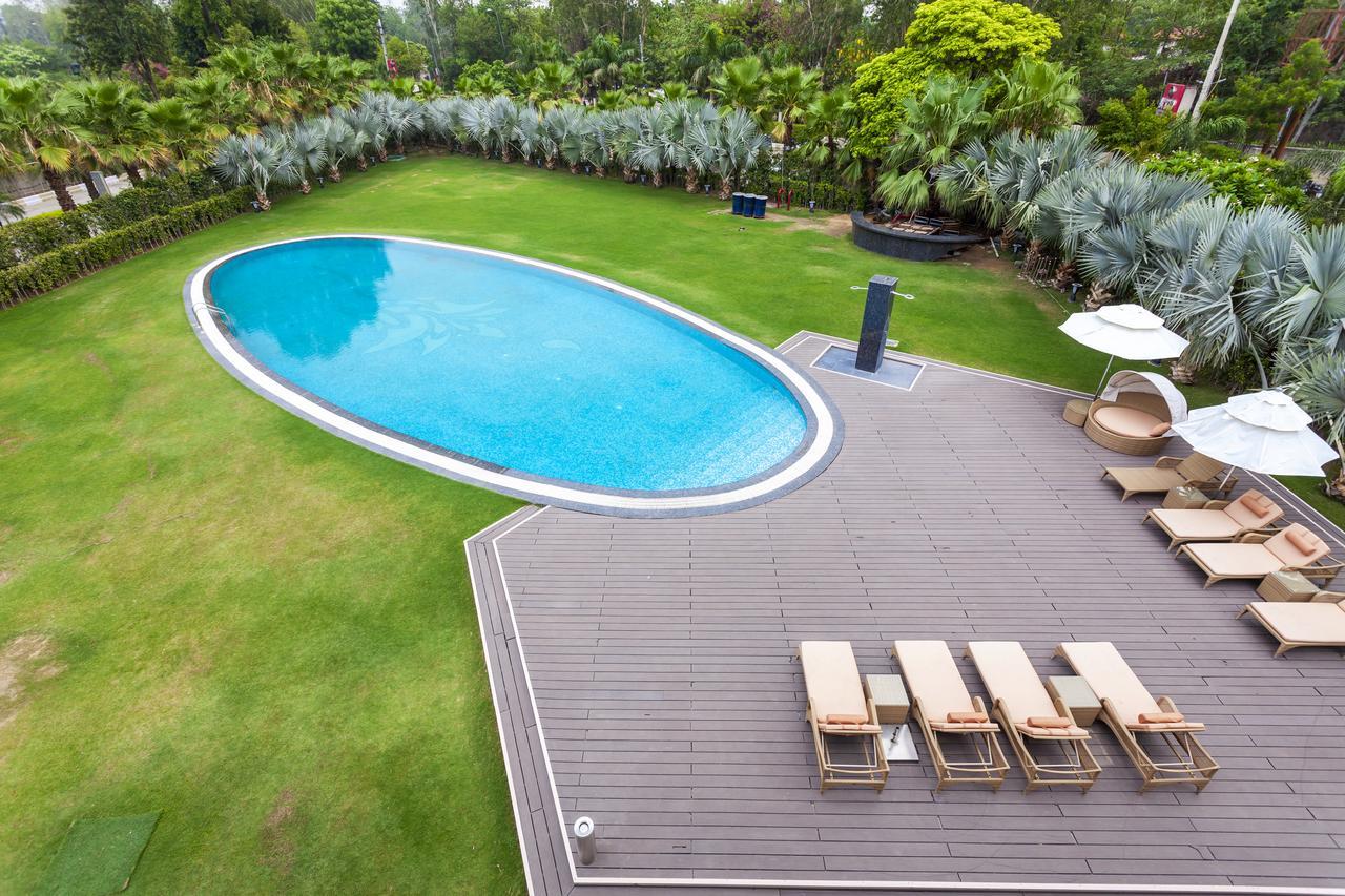 Hotel Atrio By Devam Gurgaon Esterno foto